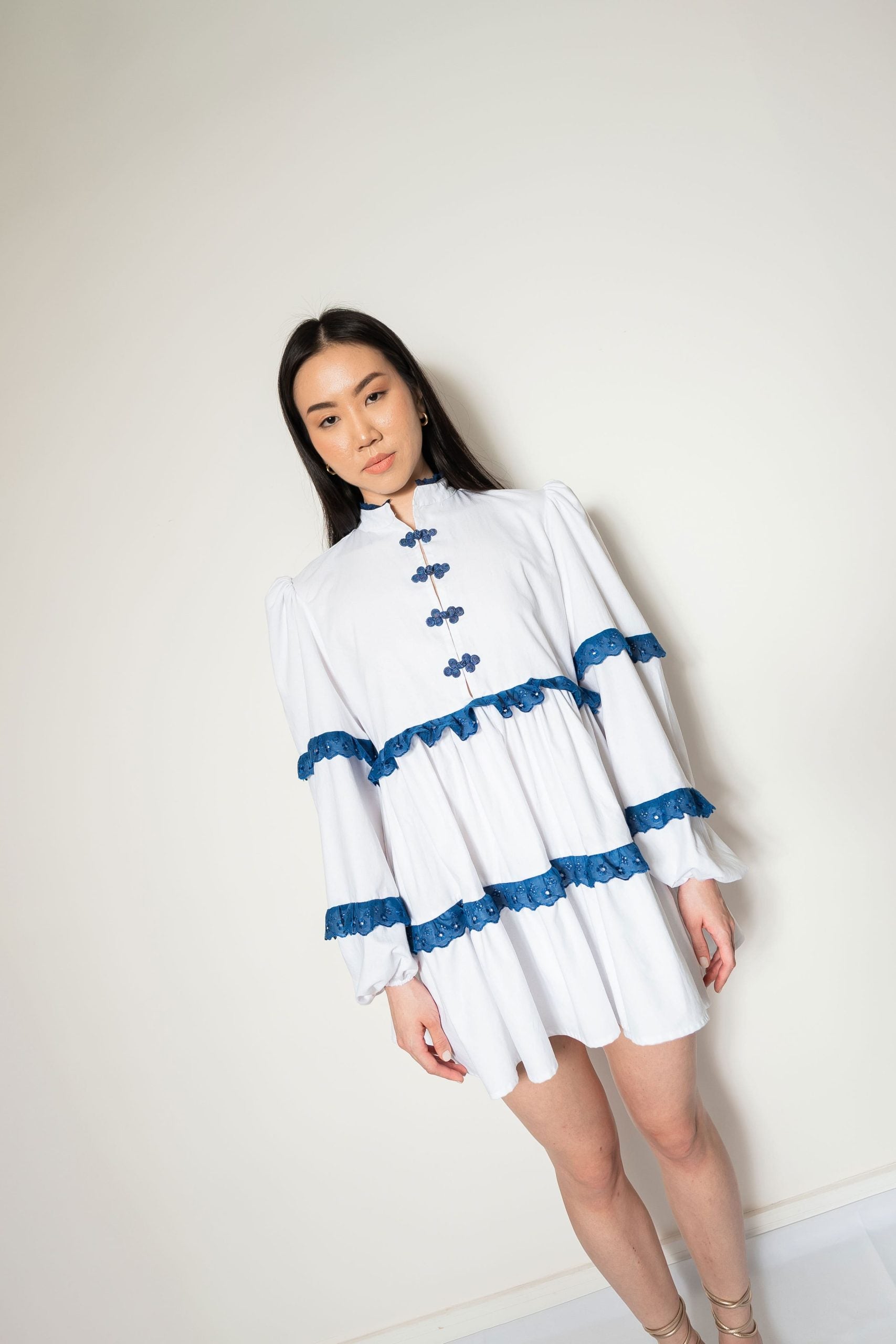 Vestido Curto Com Manga Capri Branco