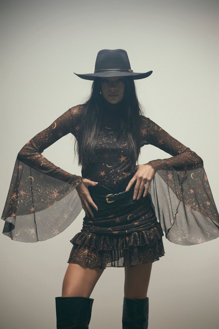 Blusa Tule Manga Sino Galáxia + Mini Saia Franzida Tule Galáxia