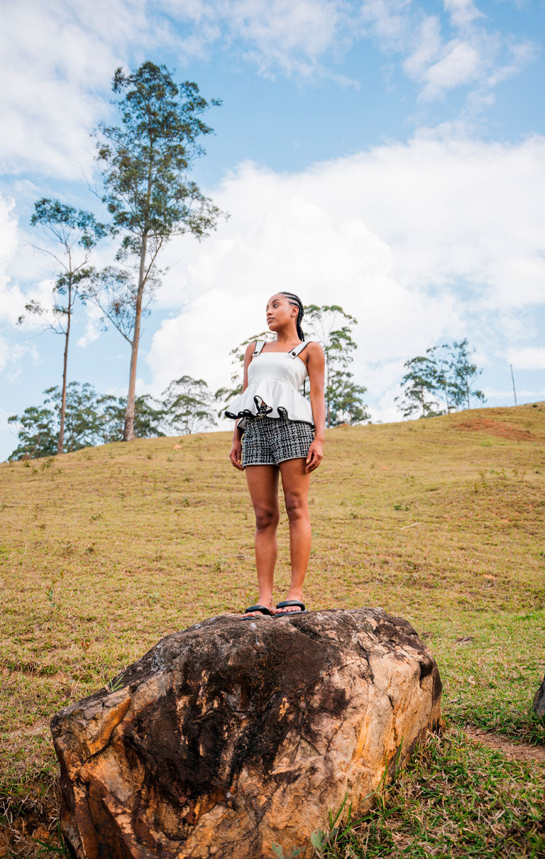 Shorts Curto Flamboyant