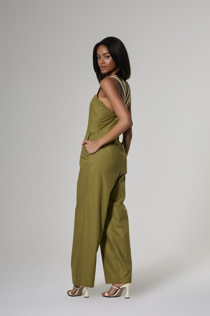 Macacão Detalhes Flora Verde Oliva